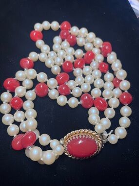 Vintage 18" Multi-Strand Pearl & "Carnelian" Glass Necklace